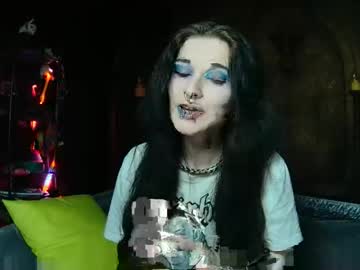 Seraphinmunster Chaturbate stream image from January 03, 2026