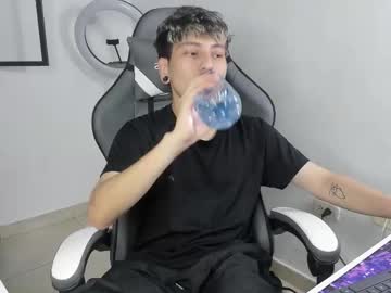 Nico_Nico_Xd Chaturbate stream image from January 03, 2026