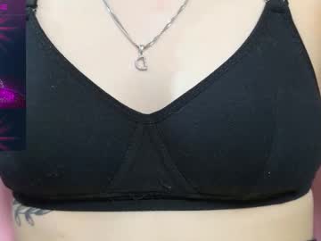 Svetbunny Chaturbate stream image from January 03, 2026