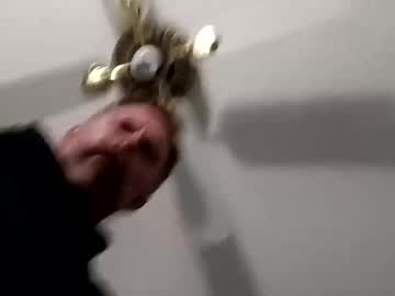 Louieslideupinya Chaturbate stream image from January 03, 2026
