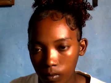 Sandrine718 Chaturbate stream image from January 03, 2026