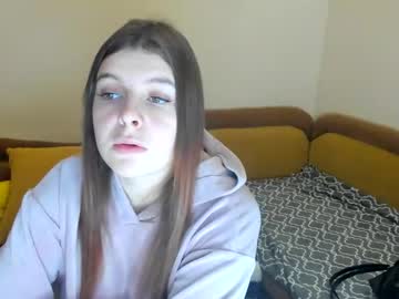 Lexiluxlov Chaturbate stream image from January 03, 2026