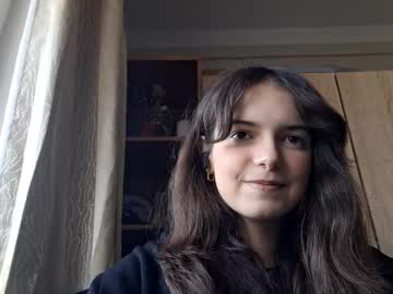 Lonniegoldrup Chaturbate stream image from January 03, 2026