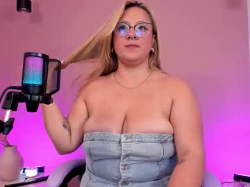 Hollie_Joliie Chaturbate stream image from January 03, 2026