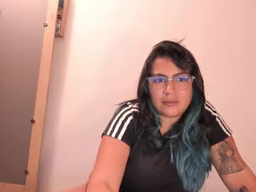 Shauneefoxx_ Chaturbate stream image from January 03, 2026
