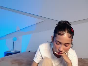 Hot_Little_Bunny Chaturbate stream image from January 03, 2026
