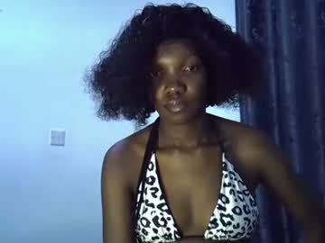 Moonlitdesire0 Chaturbate stream image from January 03, 2026