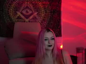 Goddessrubysnowbun Chaturbate stream image from January 04, 2026