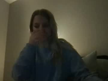 Xocrown Chaturbate stream image from January 04, 2026