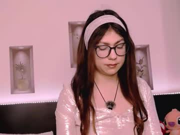 Mikaylaraven stream image from January 04, 2026