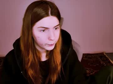Aliceinredsquare_ Chaturbate stream image from January 04, 2026