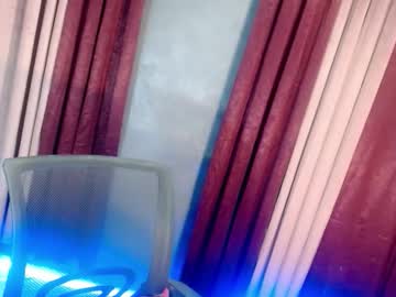 Xmisterious_Couplex Chaturbate stream image from January 04, 2026