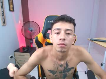 Saenz_Davis Chaturbate stream image from January 04, 2026