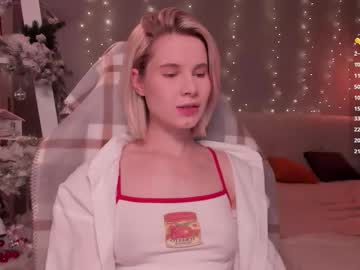 Imnotmia Chaturbate stream image from January 04, 2026