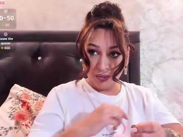 Raelledarkstar Chaturbate stream image from January 04, 2026
