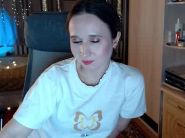 Classyinna Chaturbate stream image from January 04, 2026