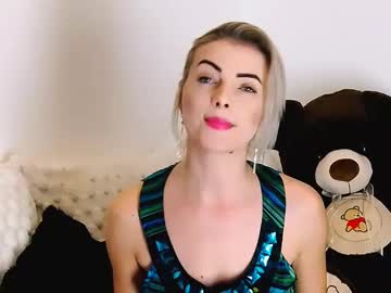 Alyblonde Chaturbate stream image from January 04, 2026