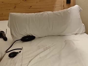 45_52_49_43 Chaturbate stream image from January 04, 2026