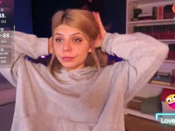 Idontlikeguccibelts Chaturbate stream image from January 04, 2026