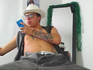 Derek_Moon04 Chaturbate stream image from January 04, 2026