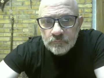 F1zzeek Chaturbate stream image from January 04, 2026