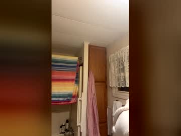 Kittycatz111 Chaturbate stream image from January 04, 2026