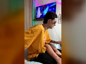 Boybisexual33 Chaturbate stream image from January 05, 2026