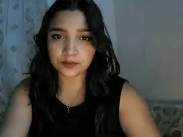 Izzy_32 Chaturbate stream image from January 05, 2026