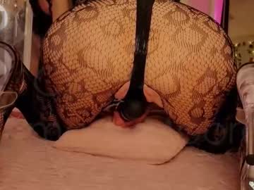 Amoramoore Chaturbate stream image from January 05, 2026