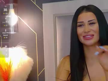 Emylaveau Chaturbate stream image from January 05, 2026