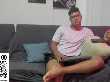 Darren_Garcia Chaturbate stream image from January 05, 2026