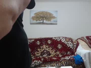 Jennyferandtony Chaturbate stream image from January 05, 2026