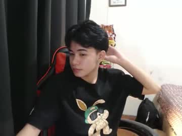 Xluminous Chaturbate stream image from January 05, 2026