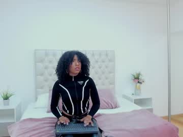 Carlamarcuzzi Chaturbate stream image from January 05, 2026