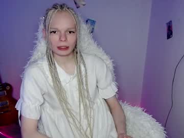 Emily_Nyaffe Chaturbate stream image from January 05, 2026