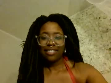 Hazelhanes Chaturbate stream image from January 05, 2026