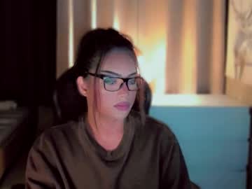 Queenarthalia Chaturbate stream image from January 05, 2026