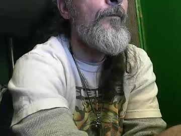 Hippiedad333 Chaturbate stream image from January 05, 2026