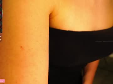 Rosiebones Chaturbate stream image from January 05, 2026