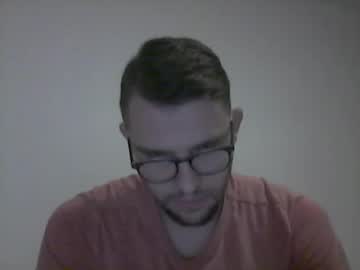 Hardboylovemilfmoom Chaturbate stream image from January 06, 2026
