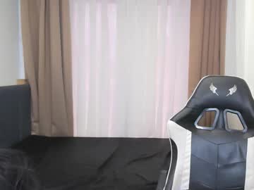 Theresayatco Chaturbate stream image from January 07, 2026