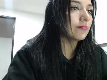Camilaaoficial Chaturbate stream image from January 07, 2026