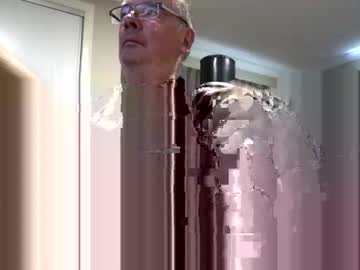 Huge_Dick_Head Chaturbate stream image from January 07, 2026