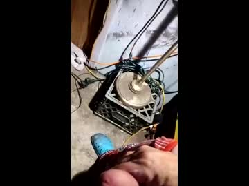 Letmewetyoirpantiies Chaturbate stream image from January 07, 2026