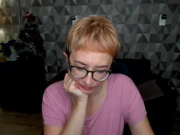 Jullybrillians Chaturbate stream image from January 07, 2026