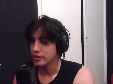 Pogummi Chaturbate stream image from January 07, 2026