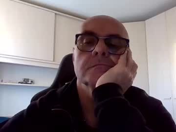 Paperoga70 Chaturbate stream image from January 07, 2026