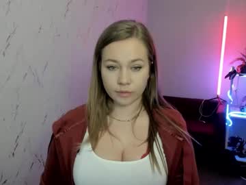 Holly_Bb95 Chaturbate stream image from January 07, 2026