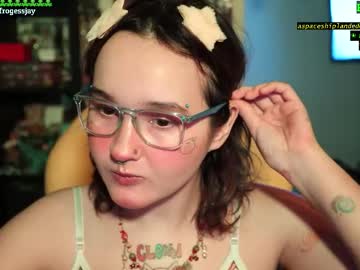 Frogessjay Chaturbate stream image from January 07, 2026