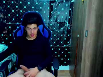 Javiersexymann Chaturbate stream image from January 08, 2026